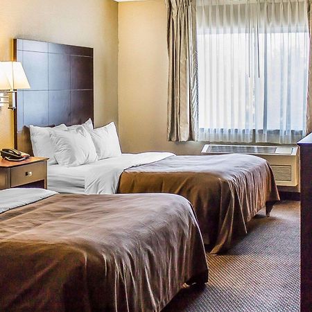 Quality Inn & Suites Sturgeon Bay Kültér fotó