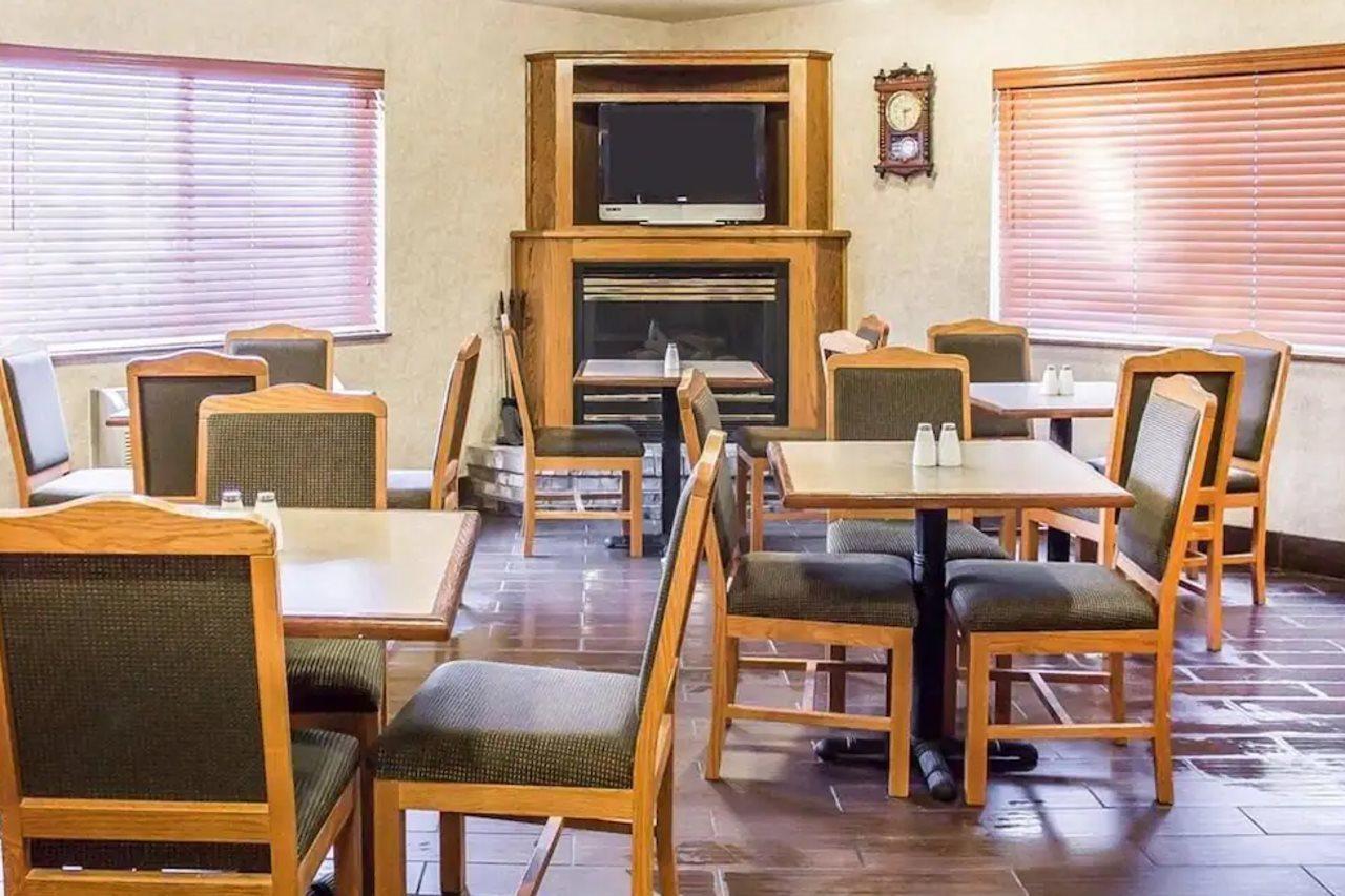 Quality Inn & Suites Sturgeon Bay Kültér fotó