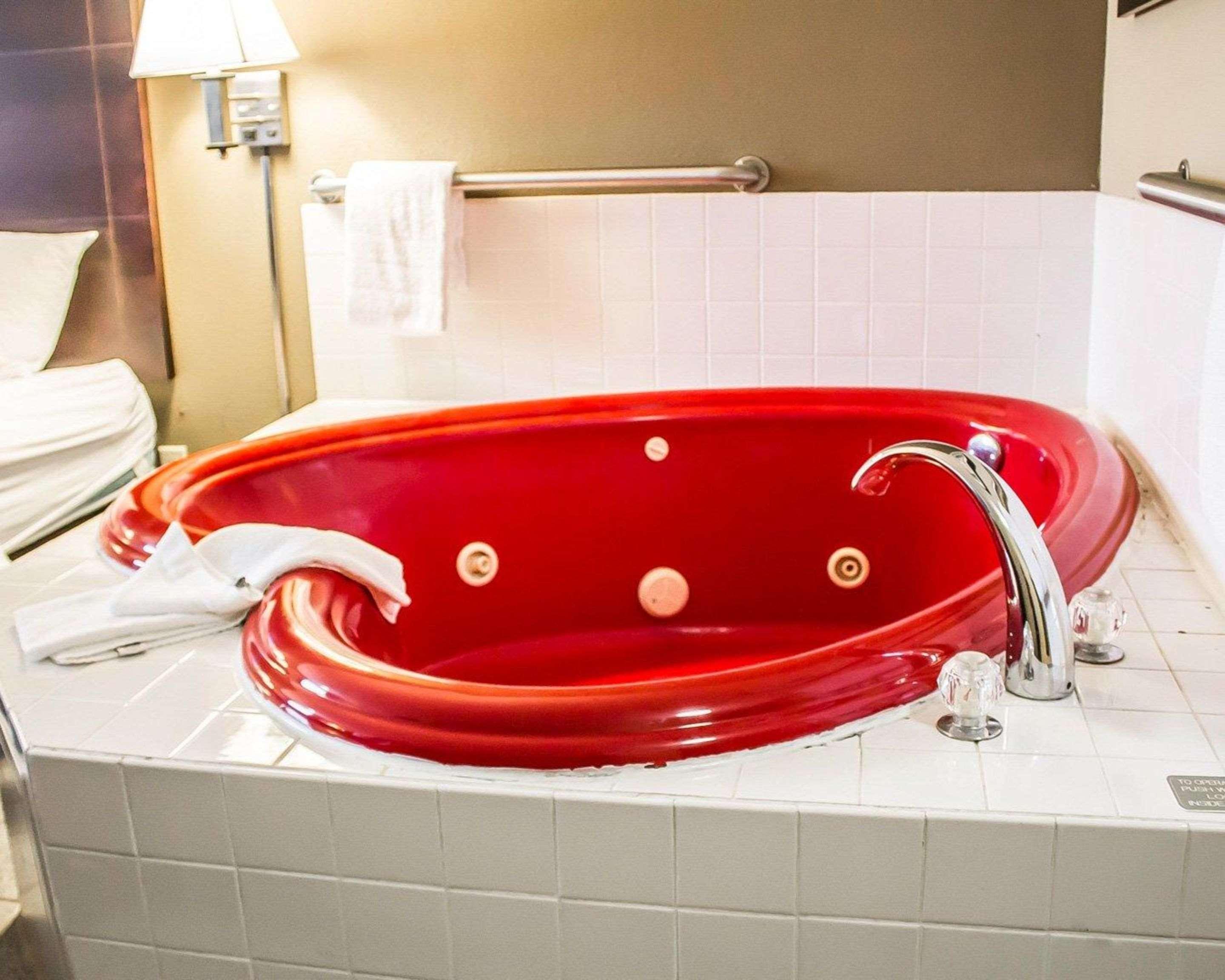 Quality Inn & Suites Sturgeon Bay Kültér fotó