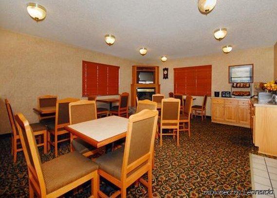 Quality Inn & Suites Sturgeon Bay Étterem fotó